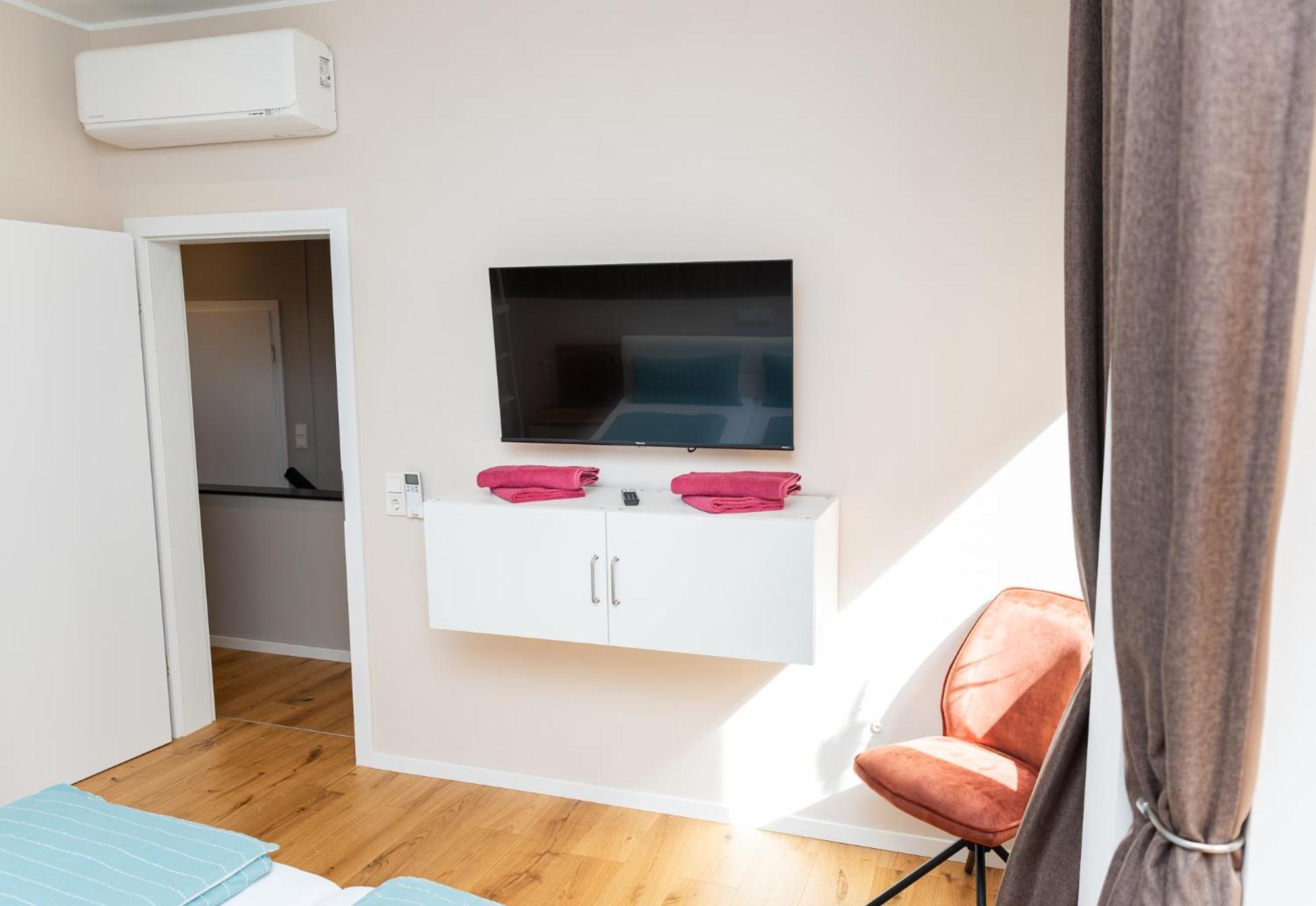 Ferienwohnung Mosel-Saar-Ruwer Bernkastel-Kues Bagian luar foto